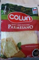 Queso fino rallado parmesano